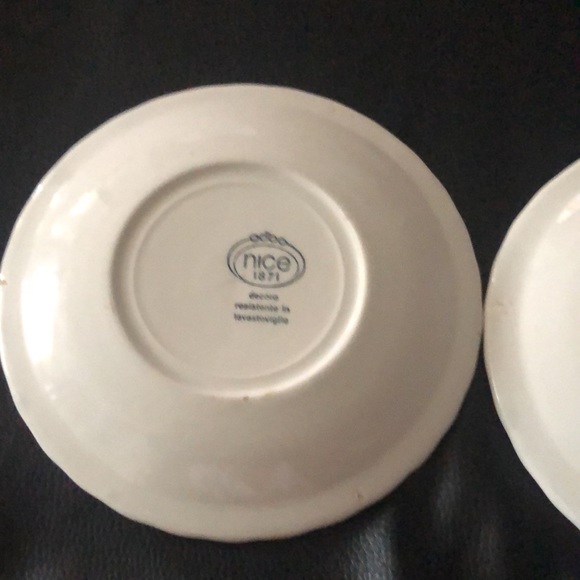 1871 Vintage Italian Country Castle Salad size plates - Picture 5 of 6